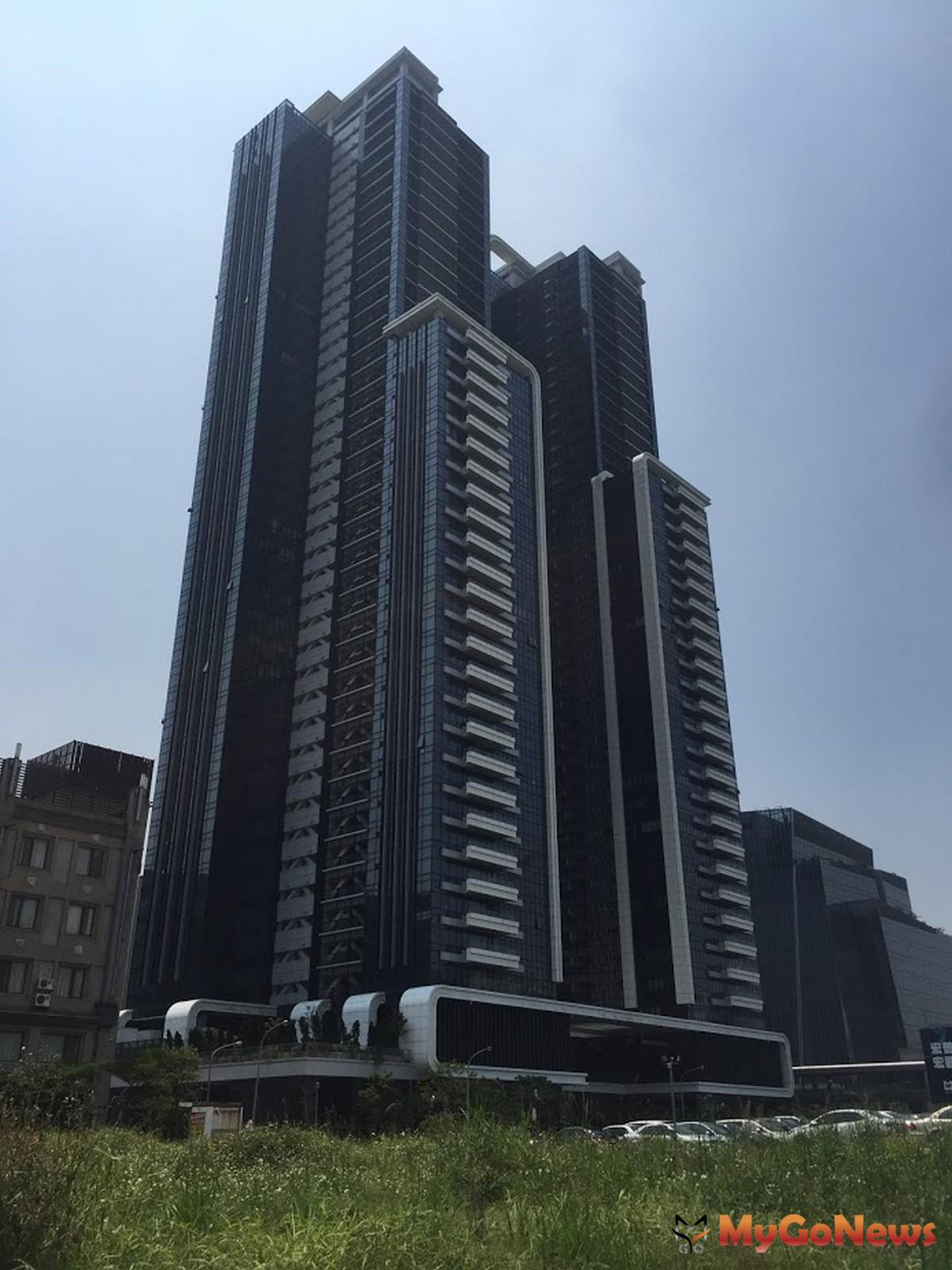 「西華富邦」4樓，7月同社區住戶在以約2.19億加碼買(台灣房屋提供) MyGoNews房地產新聞 市場快訊