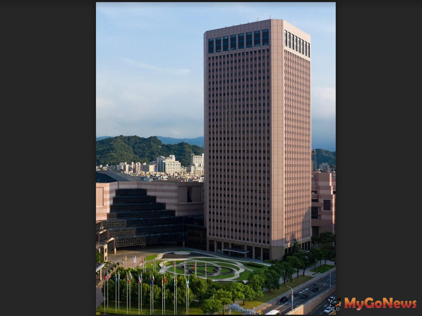 台北國貿大樓攜手康舒科技共拓綠電新里程