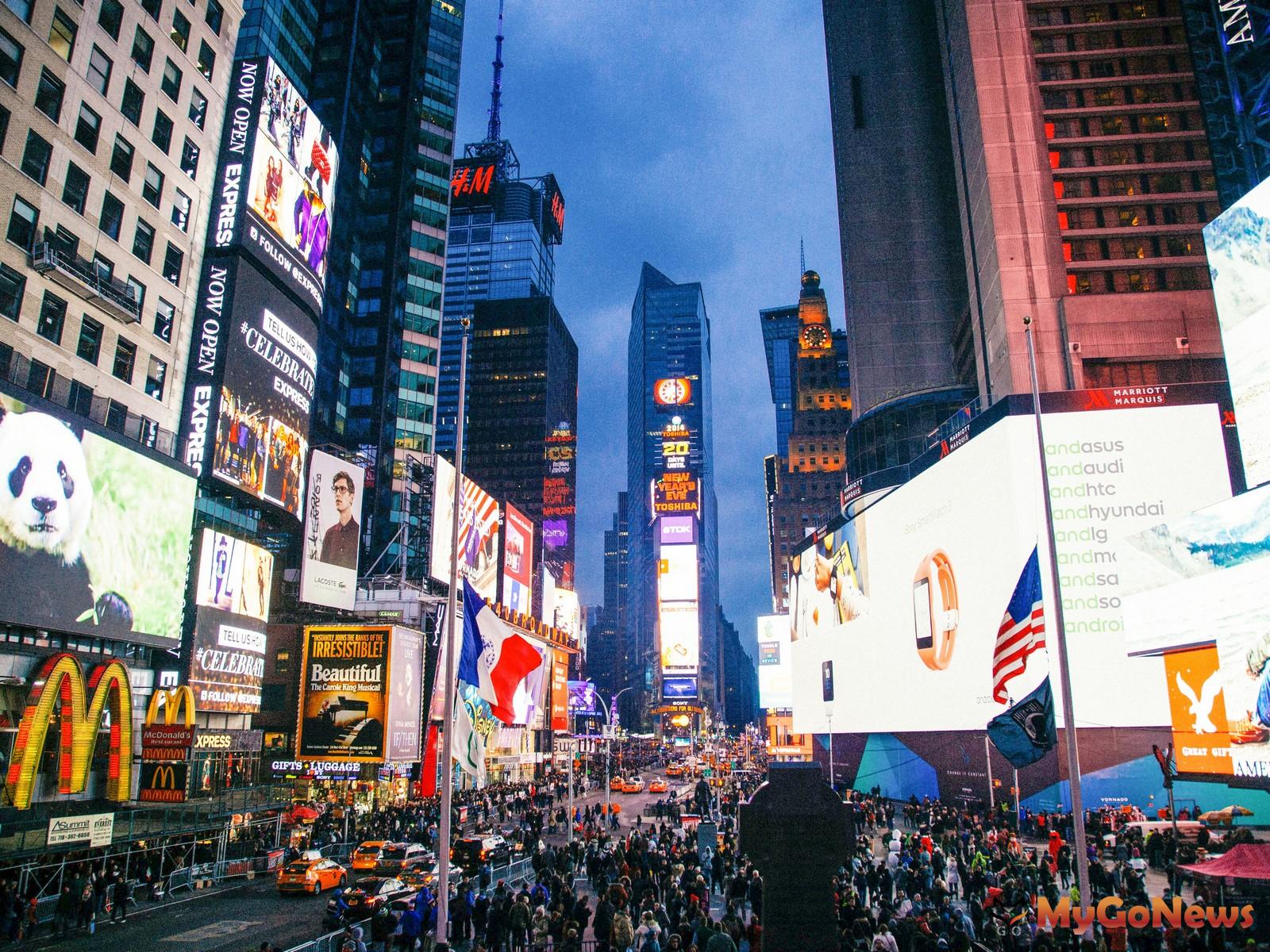 美國紐約曼哈頓是世界上最繁華的商業和文化中心之一，整體評量，台中水湳經貿園區與紐約曼哈頓可以歸納出10項相同的發展模式。(圖片來源/pxhere) MyGoNews房地產新聞 市場快訊