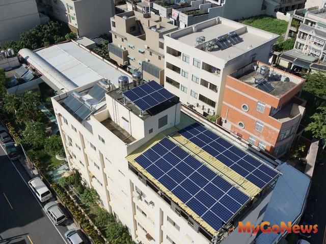 高雄市 輔導違建屋頂設置太陽光電