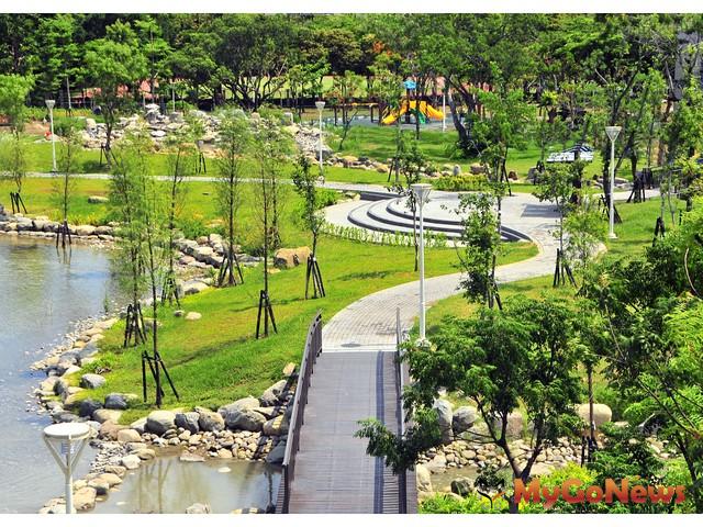 2013年6月15日岡山公園全面開放，讓市民提早體驗充滿綠意之生態公園。(圖：高雄市政府) MyGoNews房地產新聞 區域情報