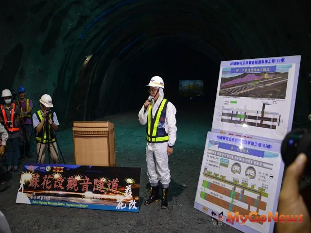 蘇花改觀音隧道新建工程第一工作面貫通於2013年6月24日達成隧道上半段面貫通(圖：交通部) MyGoNews房地產新聞 區域情報