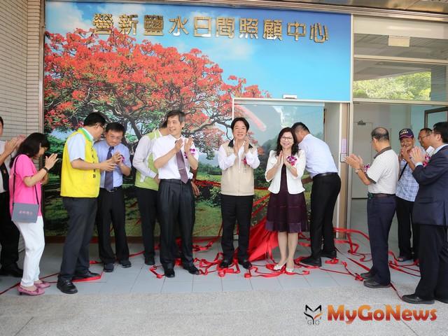 台南市 第一家衛政體系日間照顧中心開幕