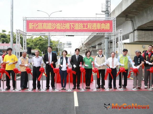 區域建設 台南新化高鐵沙崙站橋下道路通車