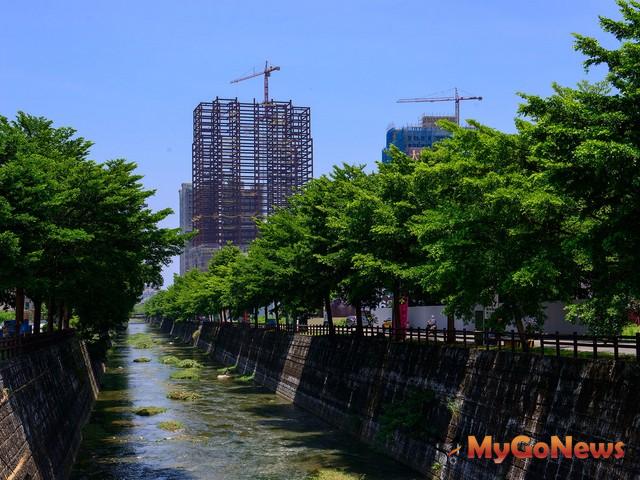 興富發建設集團在竹北市縣政三期打造擎天27層樓高「國賓大悅」，為房地產寫下新建築典範。 MyGoNews房地產新聞 專題報導