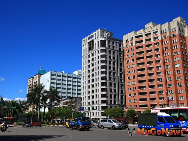 台北市地政局公布2012年7月買賣移轉棟數，創下近13個月以來新高，也是奢侈稅上路以來最高的一個月份。 MyGoNews房地產新聞 區域情報