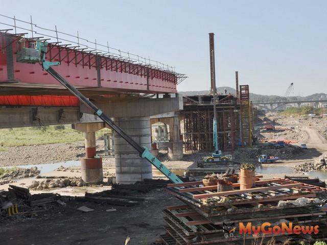 竹林大橋斥資10億元 下游側2013年5月通車