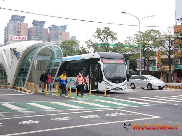 台中議員關心BRT轉為「優化公車專用車道」